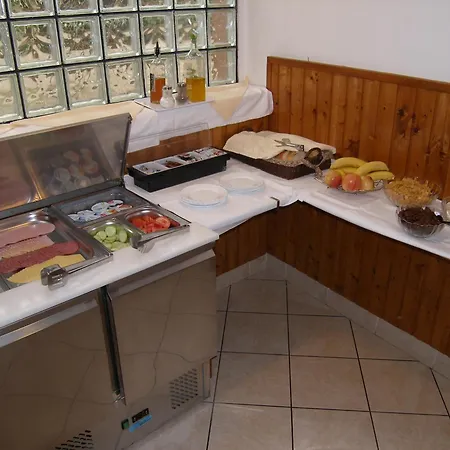 Double 8377c בית הארחה טקון